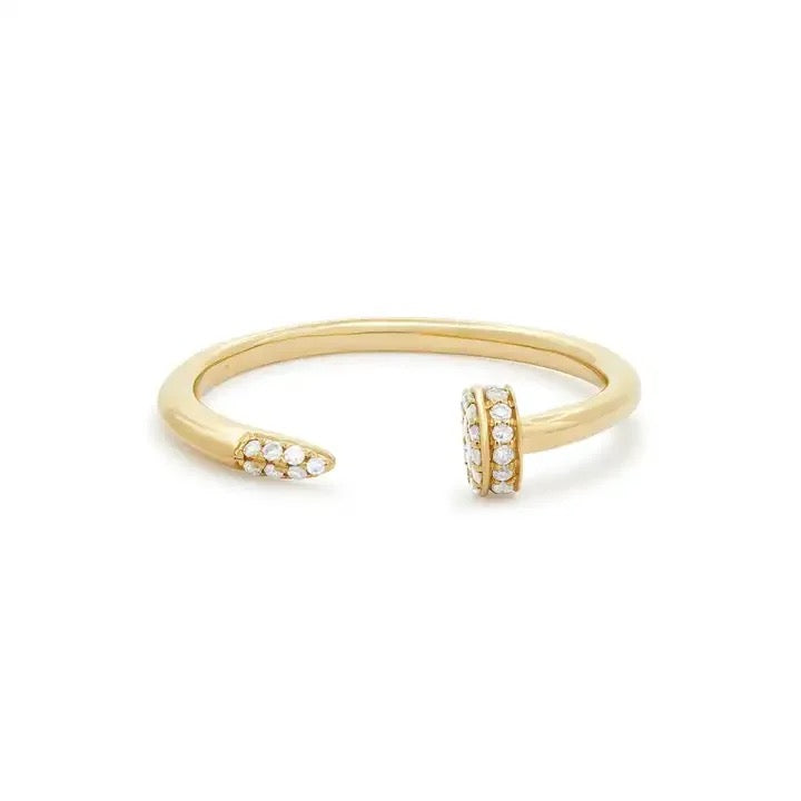 Eya ring