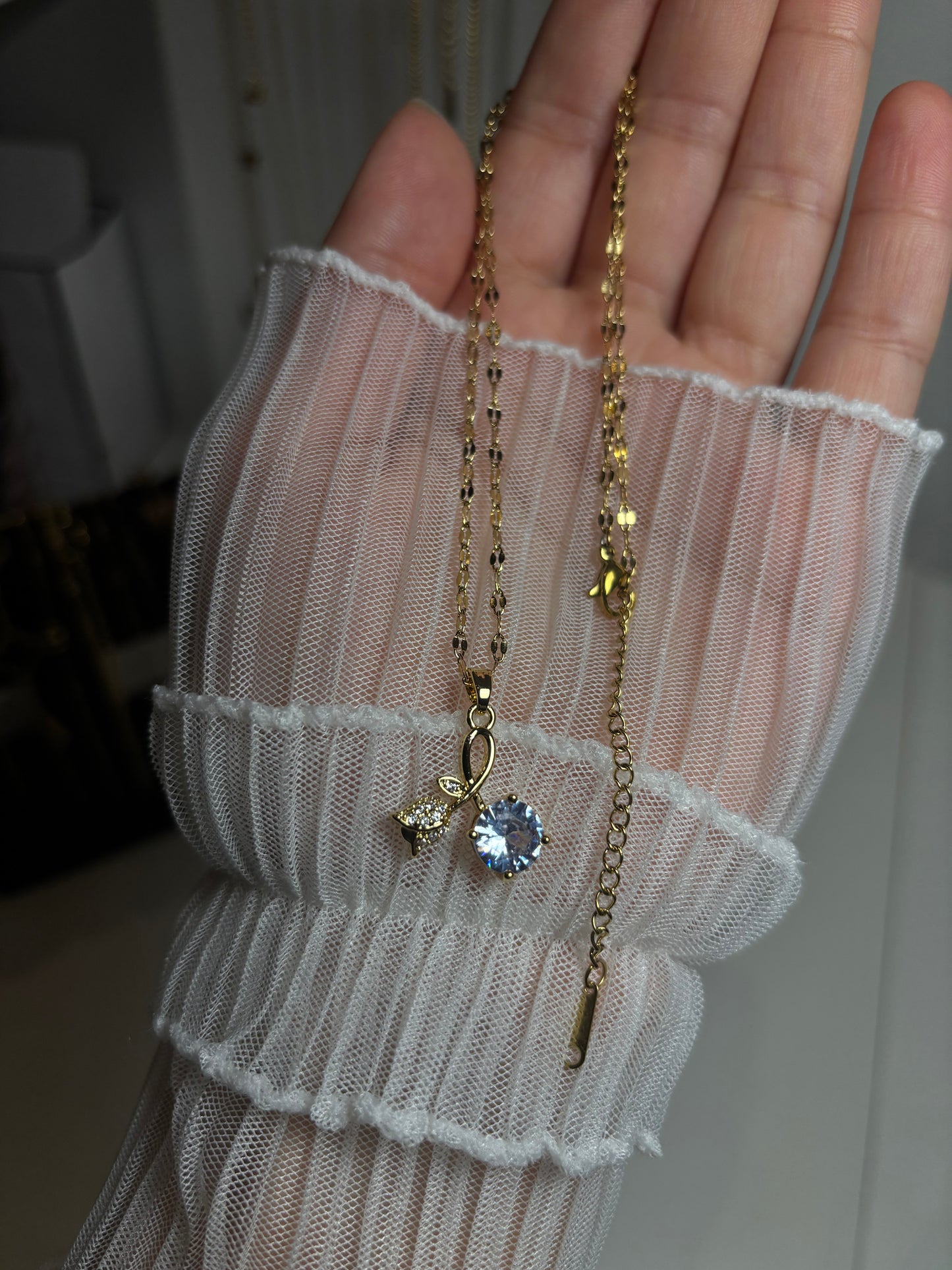 Rose necklace