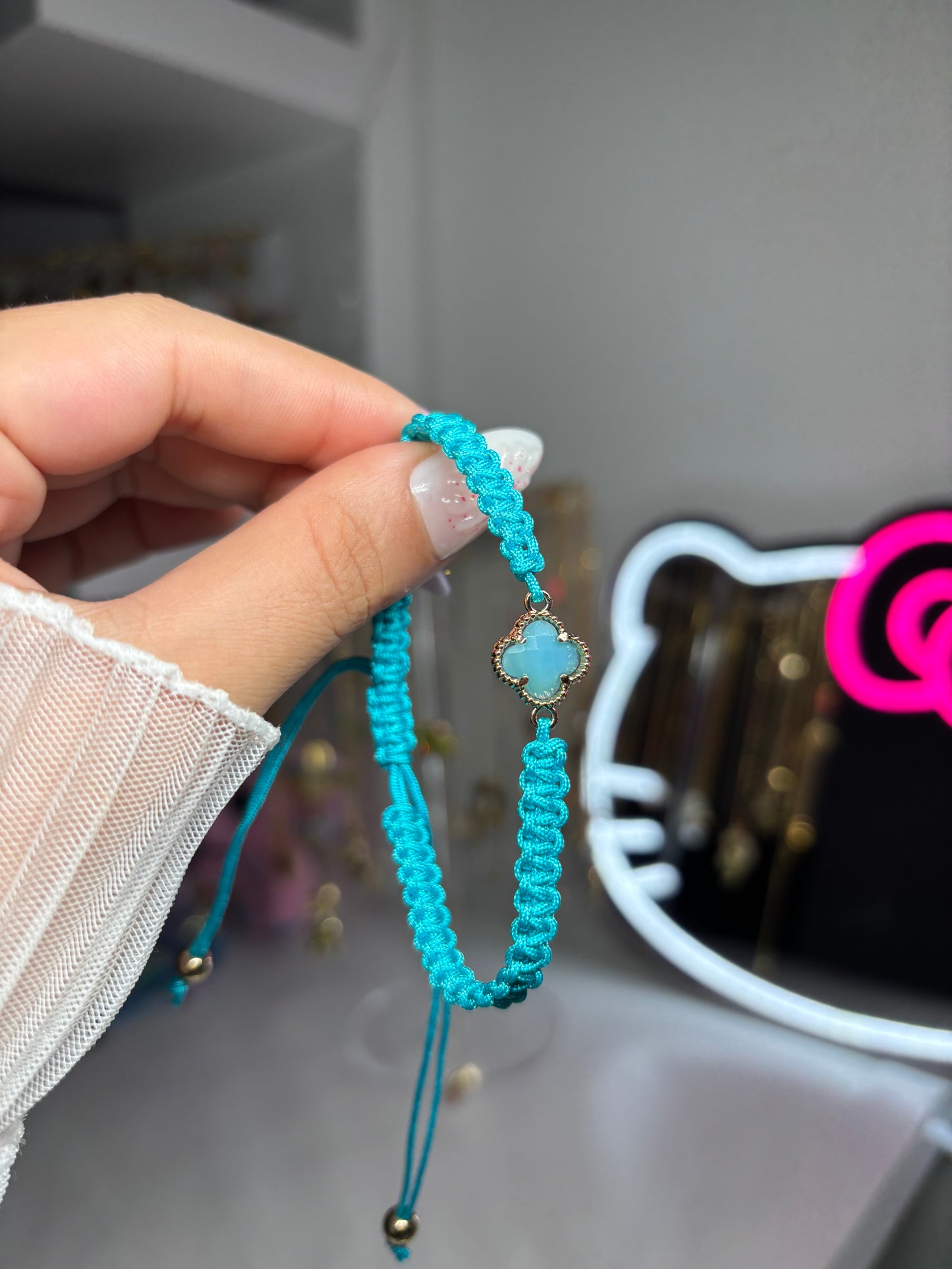 Macramé bracelet turquoise