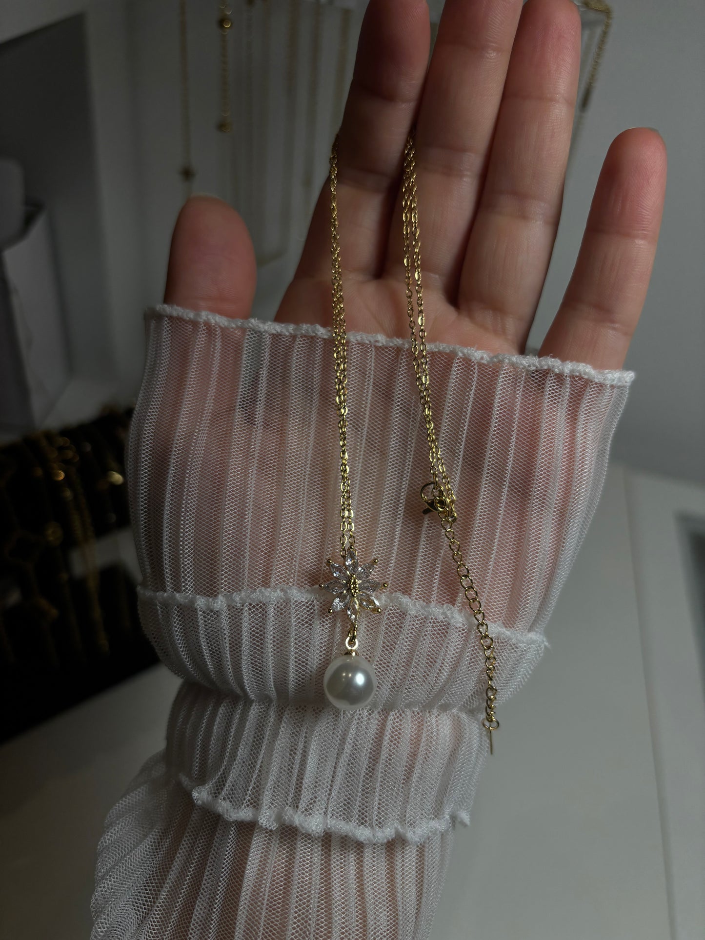 Annesa necklace