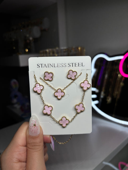 Clover set light pink
