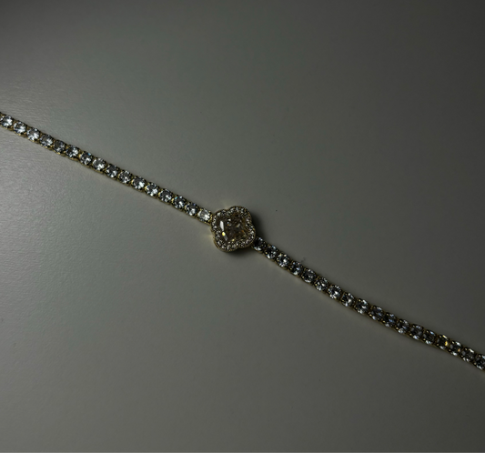 Clover bracelet