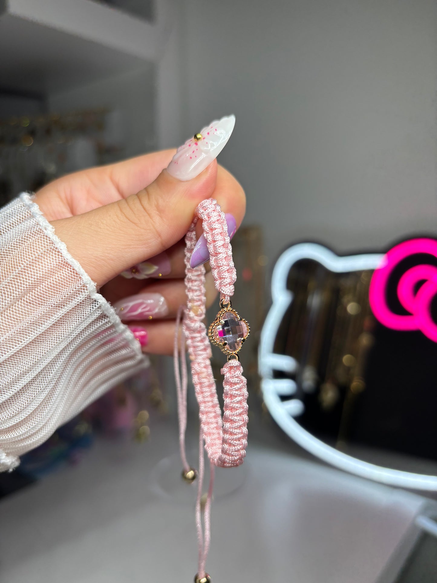 Macramé bracelet pink