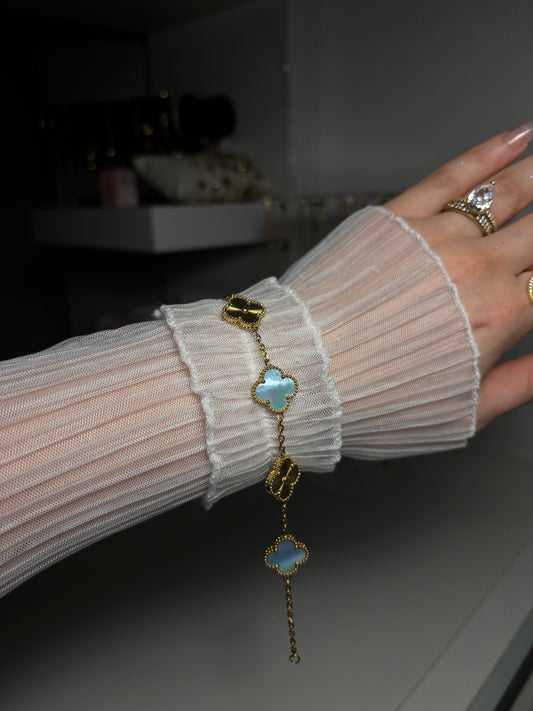 Clover bracelet blue