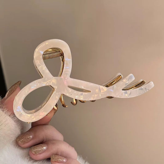 Hair clip white