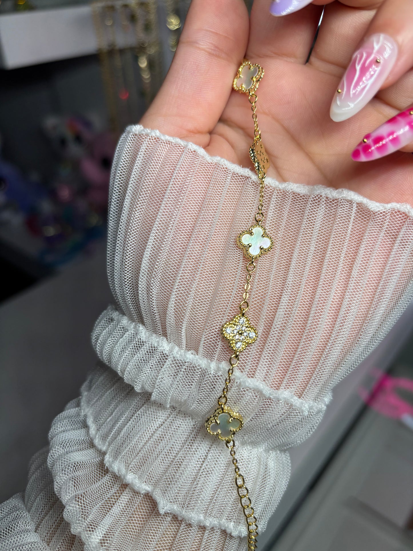 Clover bracelet white/glitter